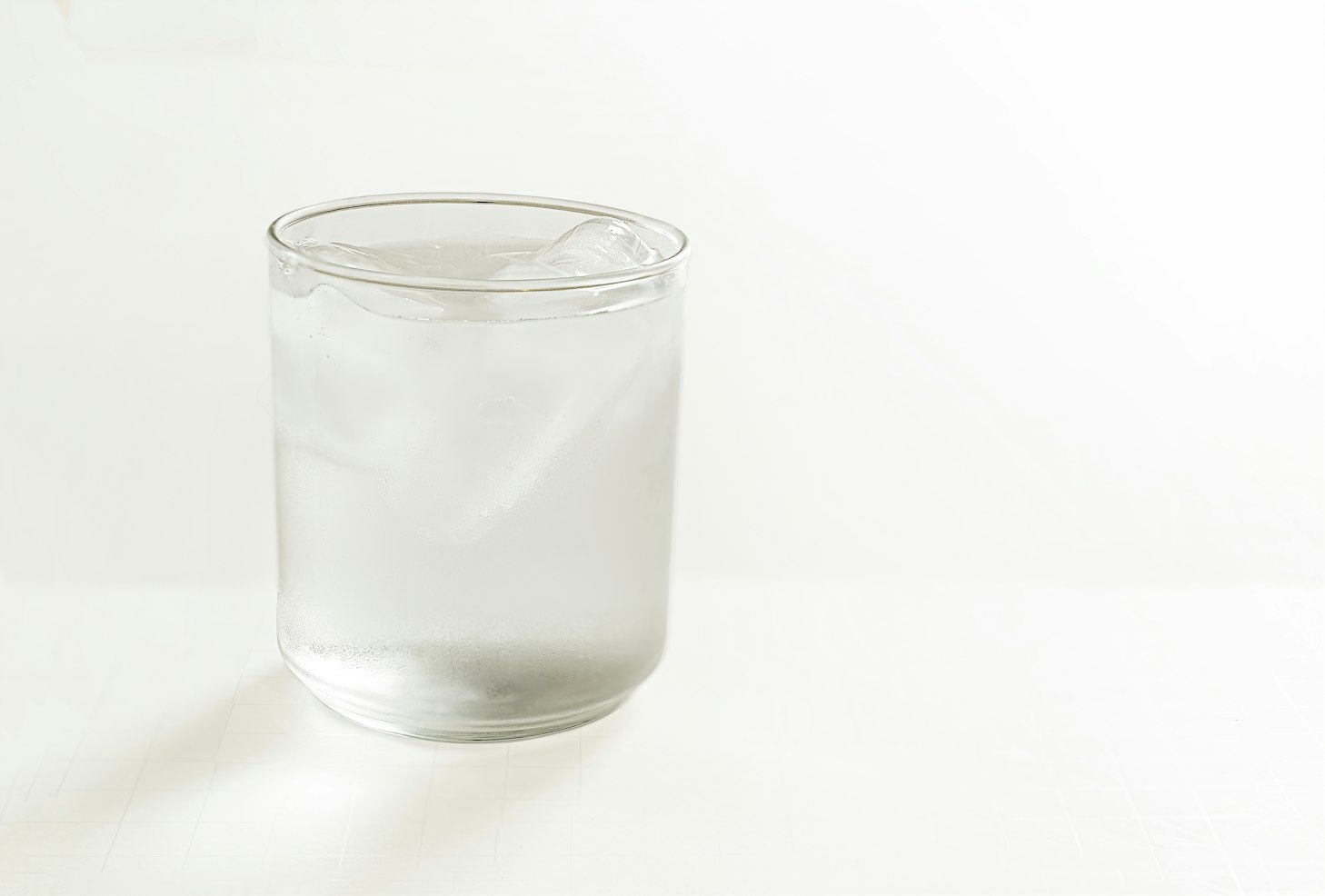 Acqua naturale